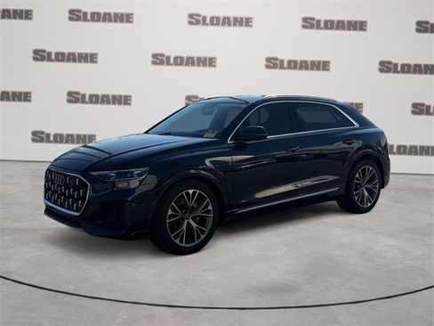 Used 2024 Audi Q8 Prestige image 1