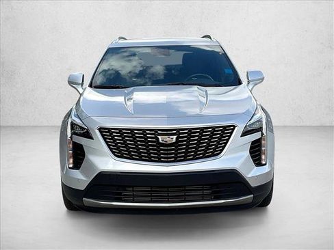 Used 2019 Cadillac XT4 Premium Luxury w/ Driver Awareness Package FWD image 3