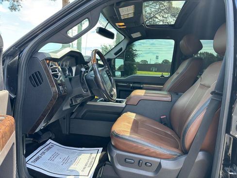 Used 2016 Ford F250 Platinum w/ FX4 Off-Road Package AWD/4WD image 15