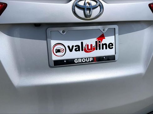 Used 2015 Toyota RAV4 LE FWD image 10