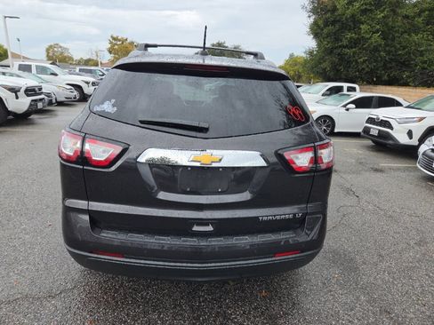 Used 2016 Chevrolet Traverse LT FWD image 4