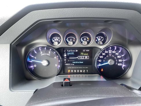 Used 2015 Ford F250 XLT w/ XLT Value Package image 19