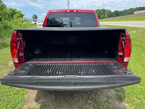 Used 2015 RAM 1500 Express AWD/4WD image 5