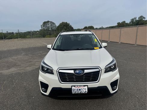 Used 2021 Subaru Forester Premium image 2