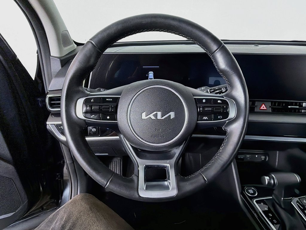 Used 2024 Kia Sportage EX AWD/4WD image 11