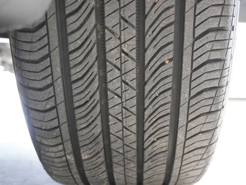 Used 2024 Jeep Compass Latitude w/ Sun and Sound Group image 34