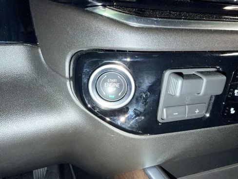 Certified 2026 Chevrolet Silverado 1500 High Country w/ High Country Premium Package AWD/4WD image 17