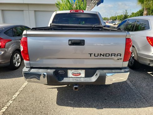 Used 2018 Toyota Tundra SR5 w/ SR5 Upgrade Package RWD image 4