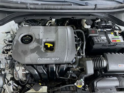 Used 2018 Hyundai Elantra SEL image 28