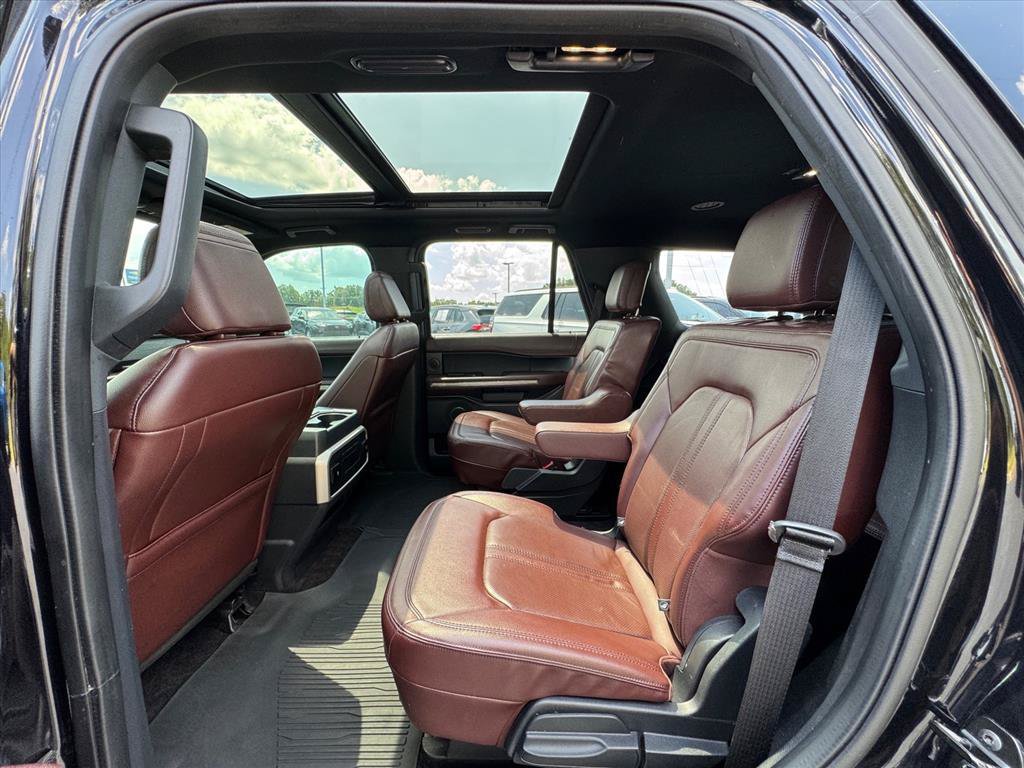 Used 2022 Ford Expedition Limited AWD/4WD image 13