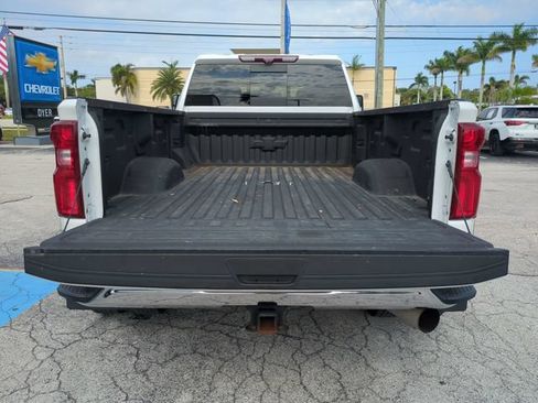 Used 2022 Chevrolet Silverado 3500 LTZ w/ LTZ Convenience Package AWD/4WD image 14
