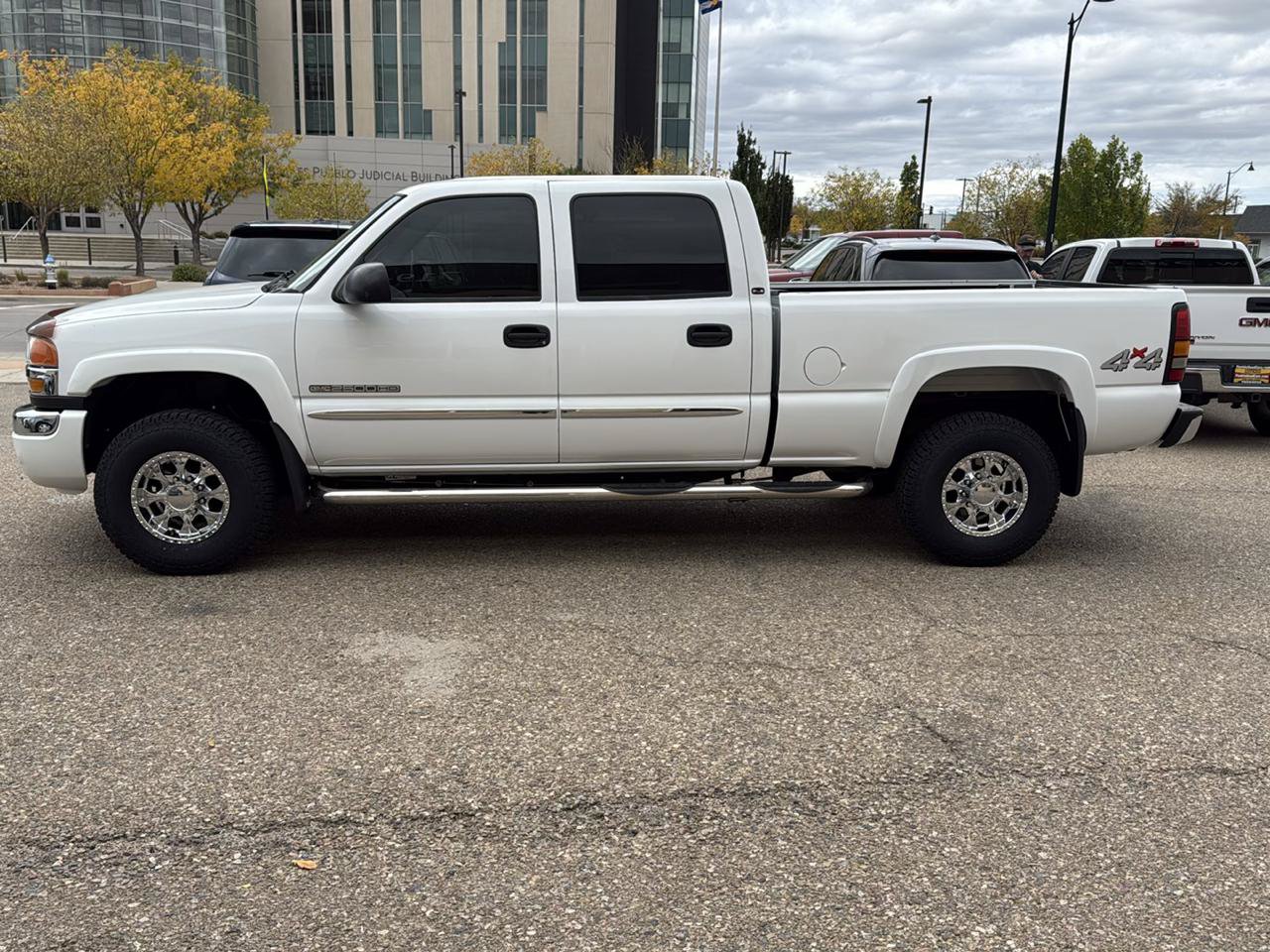 Used 2005 GMC Sierra 2500 SLE AWD/4WD image 7