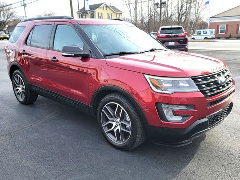 Used 2017 Ford Explorer Sport w/ Equipment Group 401A image 3