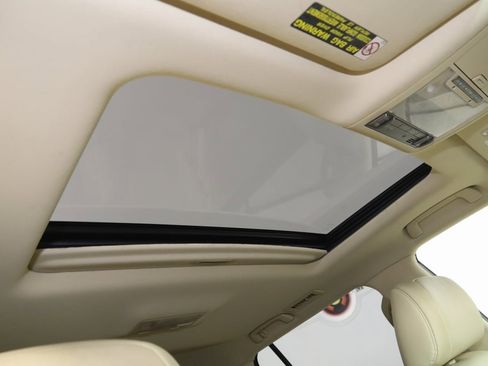 Used 2010 Lexus LX 570 4WD w/ Preferred Accessory Package image 11