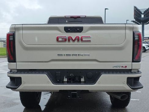 New 2026 GMC Sierra 2500 AT4 w/ AT4 Premium Plus Package AWD/4WD image 16