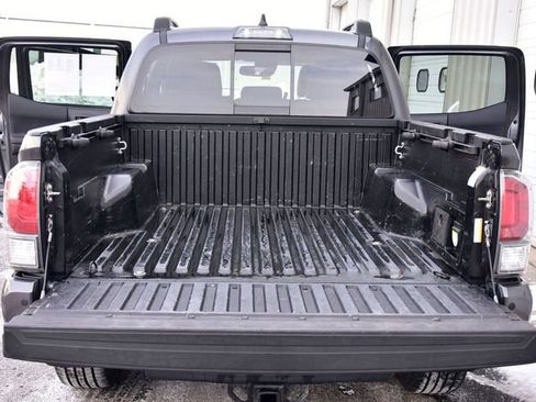 Used 2020 Toyota Tacoma TRD Sport w/ TRD Premium Sport Package image 27