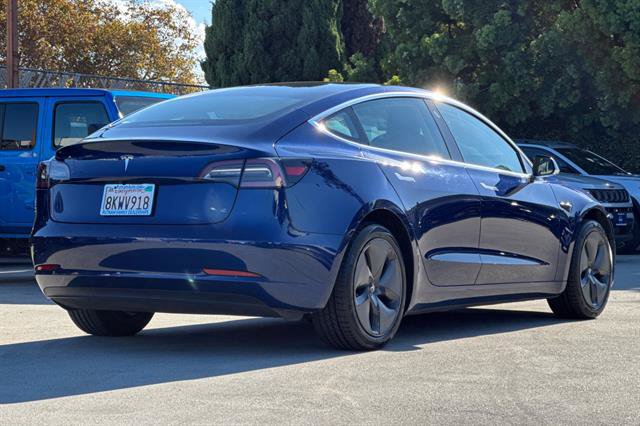Used 2019 Tesla Model 3 Standard Range RWD image 3
