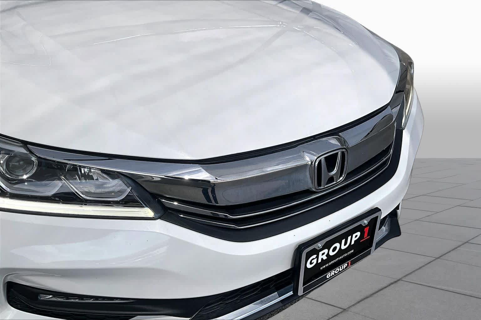 Used 2016 Honda Accord Sport image 27