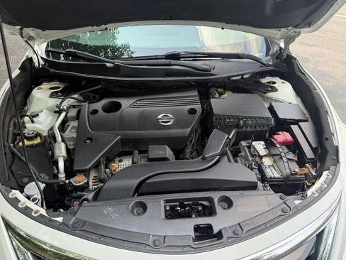 Used 2014 Nissan Altima 2.5 S FWD image 22