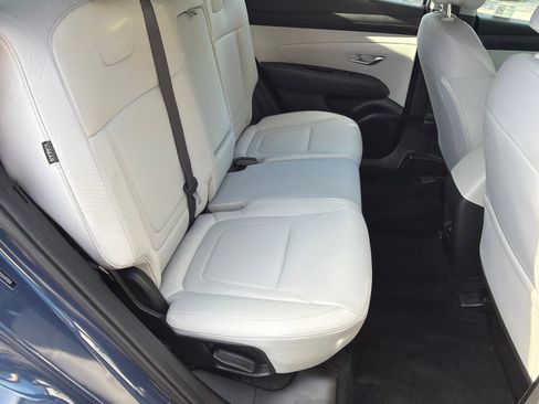 Used 2025 Hyundai Tucson SE FWD image 15