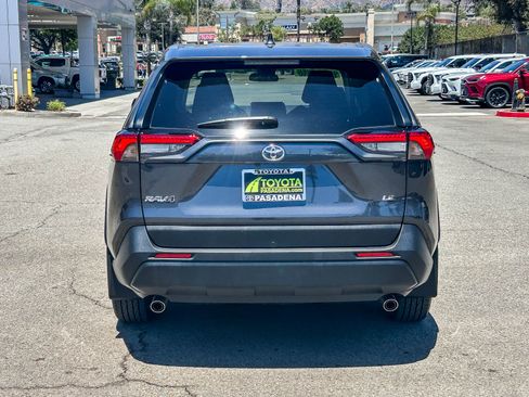 Used 2025 Toyota RAV4 LE FWD image 7