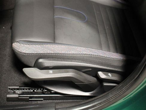 Used 2025 MINI Cooper S FWD image 26