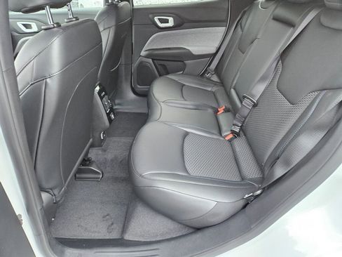 New 2026 Jeep Compass Latitude image 15