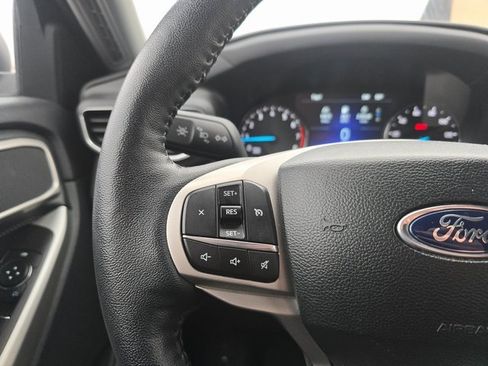 Used 2023 Ford Explorer XLT w/ Equipment Group 202A image 20