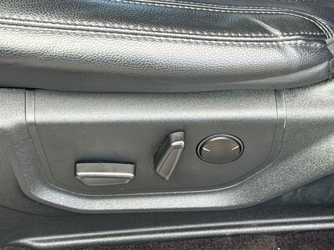 Certified 2021 Ford Expedition XLT image 25