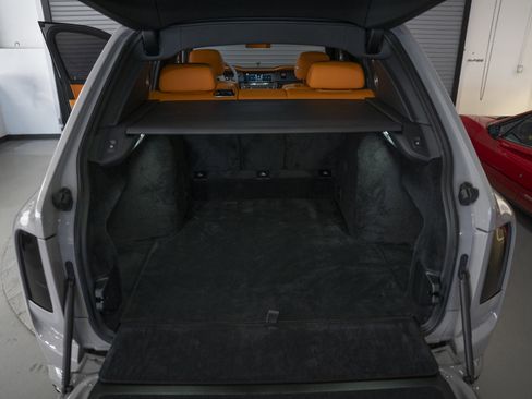 Used 2023 Rolls-Royce Cullinan Black Badge w/ Leather Finishing Pack image 58