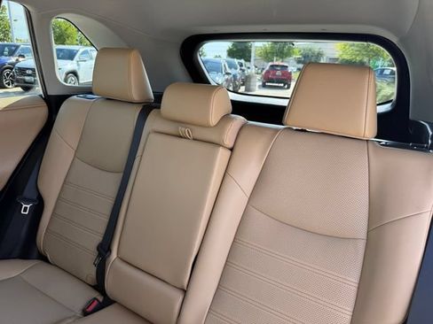 Used 2022 Toyota RAV4 Limited FWD image 25