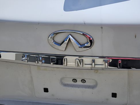 Used 2017 INFINITI QX50 AWD w/ Premium Plus Package image 9
