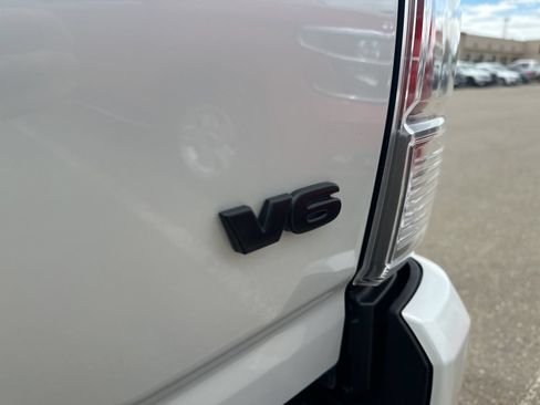 Used 2022 Toyota Tacoma TRD Sport w/ Black Out Package (TMS) AWD/4WD image 6