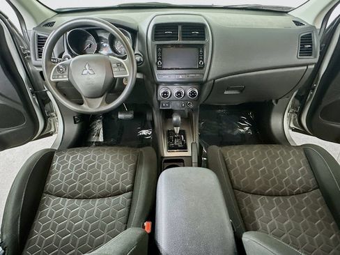 Used 2024 Mitsubishi Outlander Sport SE AWD/4WD image 16