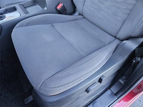 Used 2023 Nissan Frontier SV image 8