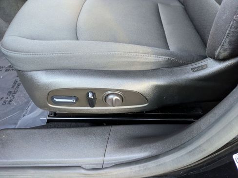 Used 2023 Chevrolet Malibu LT image 22