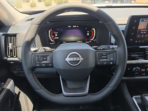 New 2026 Nissan Pathfinder SL FWD image 13