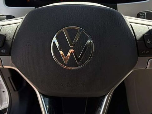 Used 2022 Volkswagen Atlas SE AWD/4WD image 11