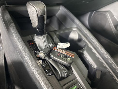 Used 2025 Honda Accord SE image 19