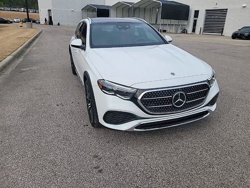 Used 2024 Mercedes-Benz E 450 4MATIC All-Terrain Wagon image 1