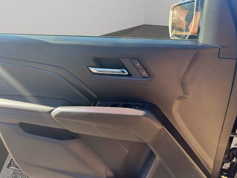 New 2026 Chevrolet Colorado LT image 16