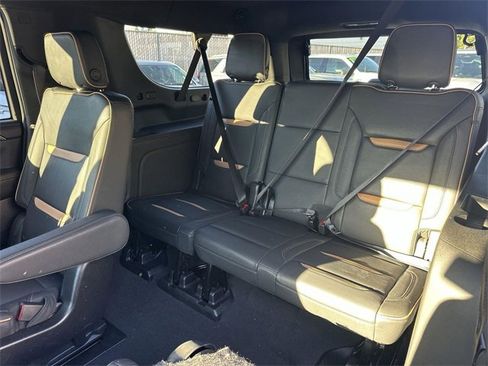 Used 2024 GMC Yukon XL AT4 w/ Technology Package image 42