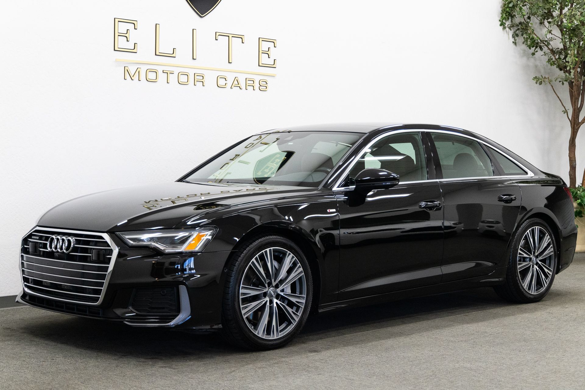 Used 2019 Audi A6 3.0T Premium Plus w/ Premium Plus Package AWD/4WD image 1
