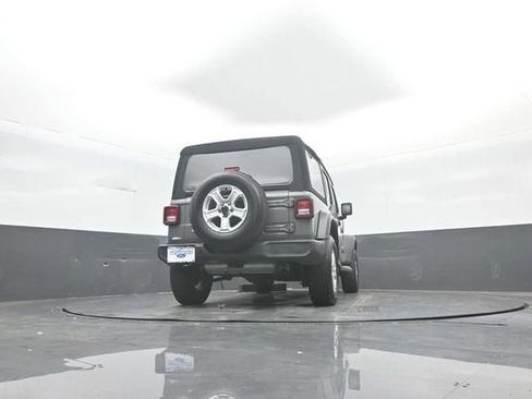 Used 2019 Jeep Wrangler Unlimited Sport S AWD/4WD image 39