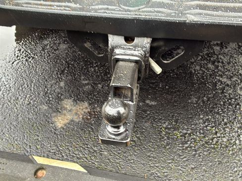 Used 2015 Toyota Tundra 1794 Edition image 32