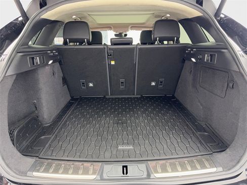 Used 2020 Jaguar F-PACE Checkered Flag image 79