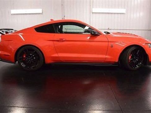 Used 2022 Ford Mustang Shelby GT500 w/ Handling Package image 8