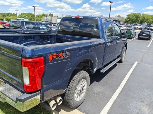 Used 2017 Ford F250 XLT w/ XLT Value Package AWD/4WD image 10