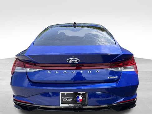 Used 2021 Hyundai Elantra Limited w/ Cargo Package FWD image 6