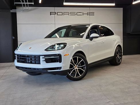 Certified 2026 Porsche Cayenne Coupe AWD/4WD image 1